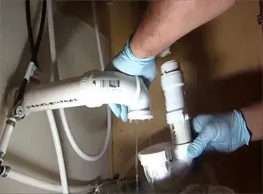 Desentupimento de Cano na Santa Cecília